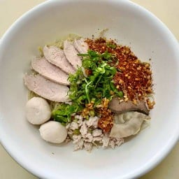 ก๋วยเตี๋ยวหมูสูตรโบราณ(คุณติ๋ม)