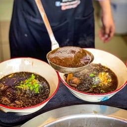 ก๋วยเตี๋ยวเรือ เนื้อสด+ลูกชิ้น