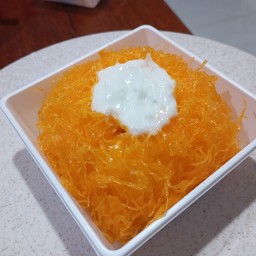 เค้กฝอยทองลาวามะพร้าวอ่อน  มินิมอล