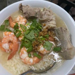 ต้มเลือด ลุงแน๊ก สาขาพัทยา