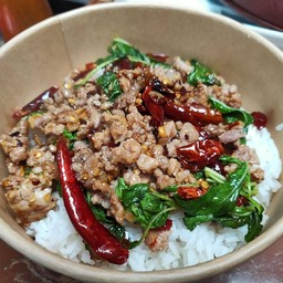 ข้าวกะเพราหมูสับ