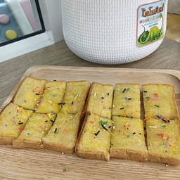 ปังปิ้งเนยนม