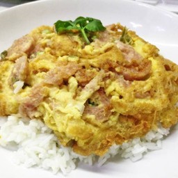 ข้าวไข่เจียวแหนมอนามัย