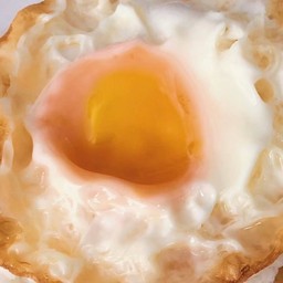 ข้าวโปะไข่หรือไข่โปะข้าว by คุณแม่