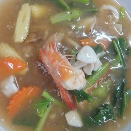 ราดหน้าทะเล