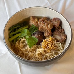 บะหมี่น้ำหมูอบ