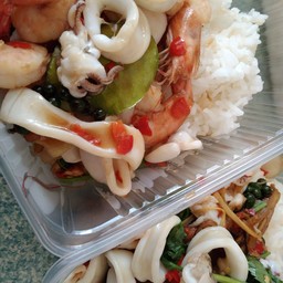 ข้าวกะเพราทะเล