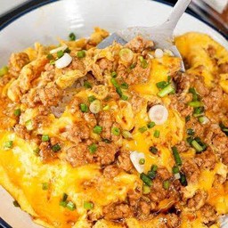 ข้าวไข่ข้นหมูสับ