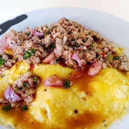 ข้าวไข่ข้นลาบหมู