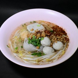 ก๋วยเตี๋ยวยำ