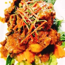 ฉู่ฉี่ปลานิลทอด