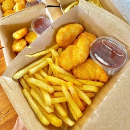 เซ็ทคู่เฟรนฟรายชีส + นักเก็ตไก่