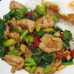 คะน้าหมูชิ้น