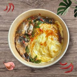 ข้าวกะเพราปลากระป๋องไข่ข้น