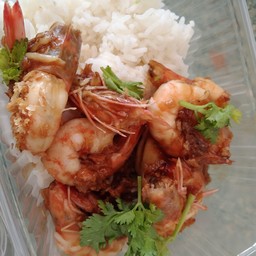 ข้าวกุ้งทอดกะเทียม