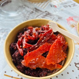 ข้าวเหนียวดำ หมูสวรรค์งา+เค็ม