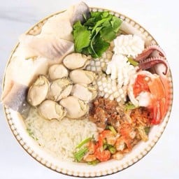 ข้าวต้มปลาเต๋าเต้ยรวมมิตร+หอย