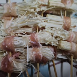 เห็ดพันเบคอน