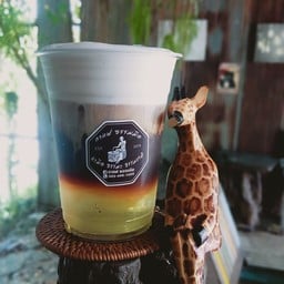 อเมริกาโน่น้ำผึ้งฟองนม