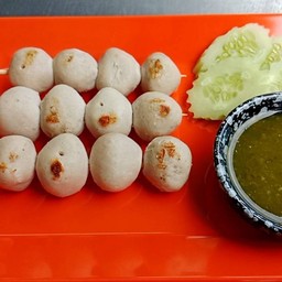 ลูกชิ้นหมู - ปิ้ง