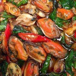 ผัดหอยแมงภู่