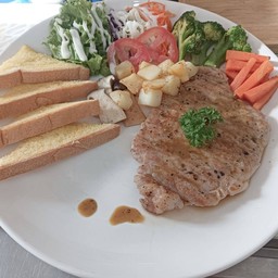 สเต็กหมูสันนอก