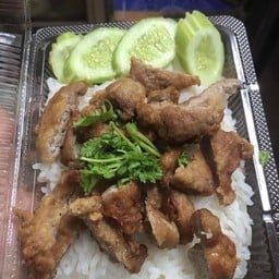 ข้าวหมูทอด by คุณแม่