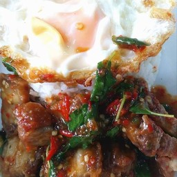 กระเพาะหมูกรอบ+ไข่ดาว