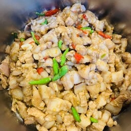 หมูผัดกะปิ