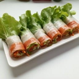 สลัดโรล (ปูอัด,ไส้กรอก,หมูยอ,แฮม)