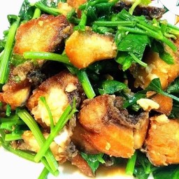 ปลานิลผัดคื่นช่าย