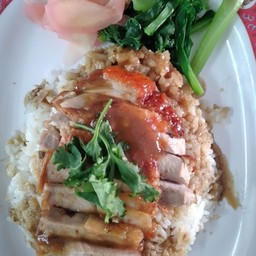 ข้าวหน้าเป็ด+หมูกรอบ