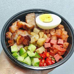 ข้าวขยำหมูสามชั้นทอด (พิเศษ)