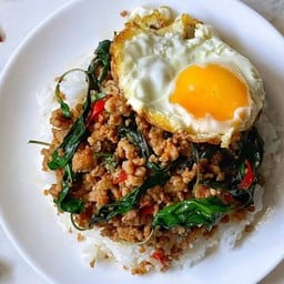 กระเพราแซ่บยกกล่อง กระเพราแซ่บยกกล่องสาขา2