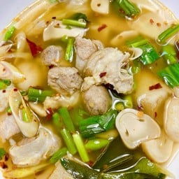 ต้มแซ่บขาหมู