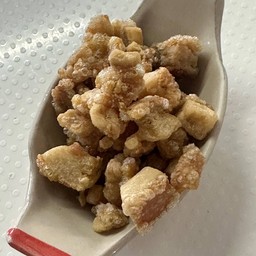 กากหมูเจียว สดใหม่ทู๊กกกกวัน