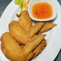 ปีกไก่ทอดน้ำปลา