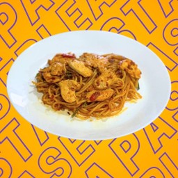 สปาเก็ตตี้ต้มยำไก่ Spagehtti spicy Tom Yum with chicken