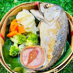 ปลาทูทอดชุดนำ้พริก