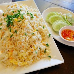 ข้าวผัดจานใหญ่