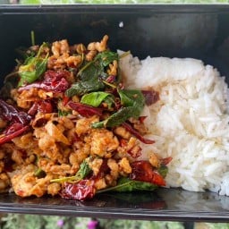 อิ่มท้องวันหยุด