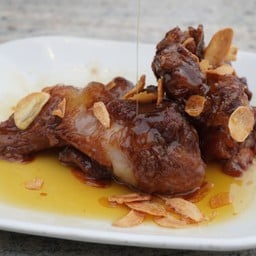 ซี่โครงหมูเสวย