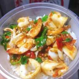 ครัวคุณชัช-ตามสั่ง(อยู่ในร้านไข่หวานบ้านซูชิคลอง4)