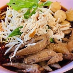 ตาลเดี่ยวก๋วยเตี๋ยวไก่ & ตำส้มตำ นู๋นัน