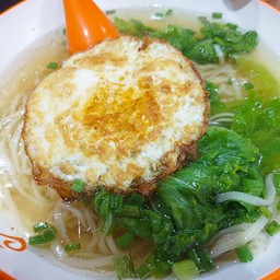 鸡蛋面 ก๋วยเตี๋ยวไข่