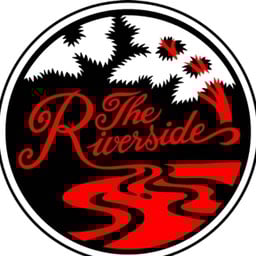ร้านอาหารริเวอร์ไซด์ บาร์ แอนด์ เรสเตอร์รอง (Riverside bar & restaurant)