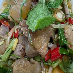 ยำเอ็นแก้ว