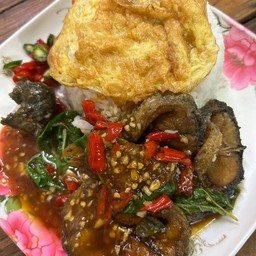 โกเมืองคอน อาหารตามสั่ง ข้าวขาหมู