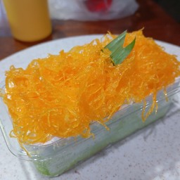 เค้กใบเตยหน้าฝอยทอง