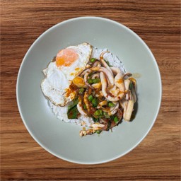 พริกแกงปลาหมึก